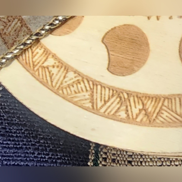 NEW NEVER OPENED SET OF WOOD COASTERS - Picture 5 of 5